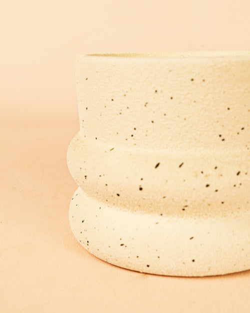 Wave -Mini Maceta Cerámica White detalle